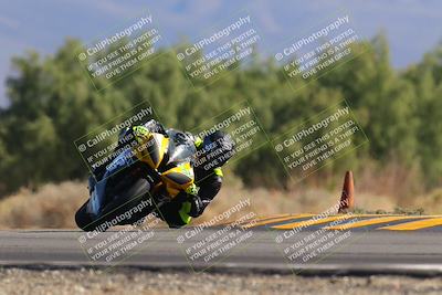 media/Nov-06-2022-SoCal Trackdays (Sun) [[208d2ccc26]]/Turn 7 Set 2 (1050am)/